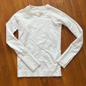 Lululemon white long sleeve tee